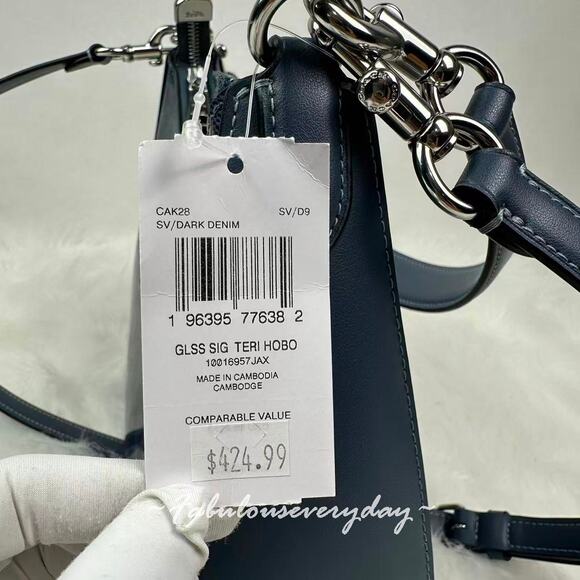 Coach Teri Hobo Crossbody Shoulder Bag In Signature Canvas CAK28 Dark Denim NWT - Picture 5 of 10